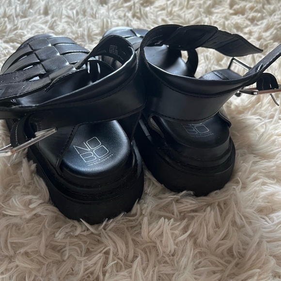 Black small platform sandals -pink style - Picture 4 of 5